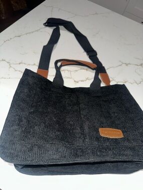 Black Everyday Tote Bag w/ Crossbody Strap & Magnetic Closure - NEW